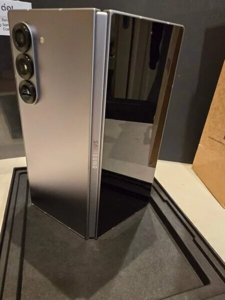 บริการฝากมือถือกรุงเทพ